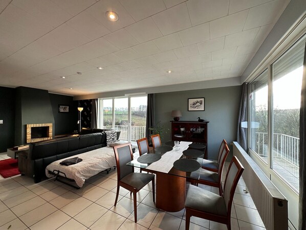 하우스 | 다이닝