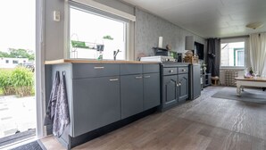 Uklassifisert bilde, 2 av 14, knapp