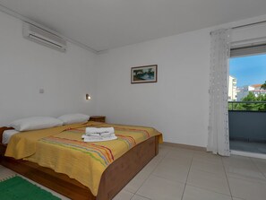 1 bedroom - Apartments Villa Juric - One Bedroom Apartment (Baska Voda)