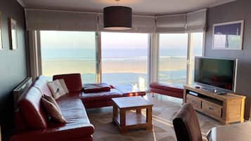 Apartment | Living room