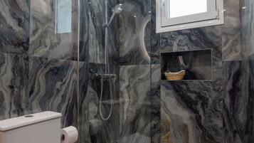 House | Bathroom