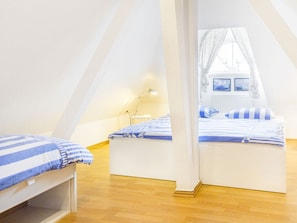 5 bedrooms, individually furnished, iron/ironing board