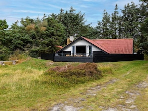 House | Exterior - 4 Person Holiday Home in Blavand (Blavand)