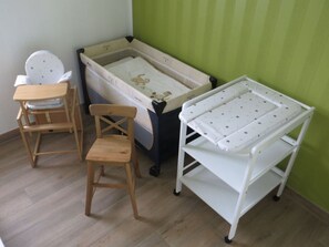 Apartment | 2 bedrooms, individually furnished, iron/ironing board