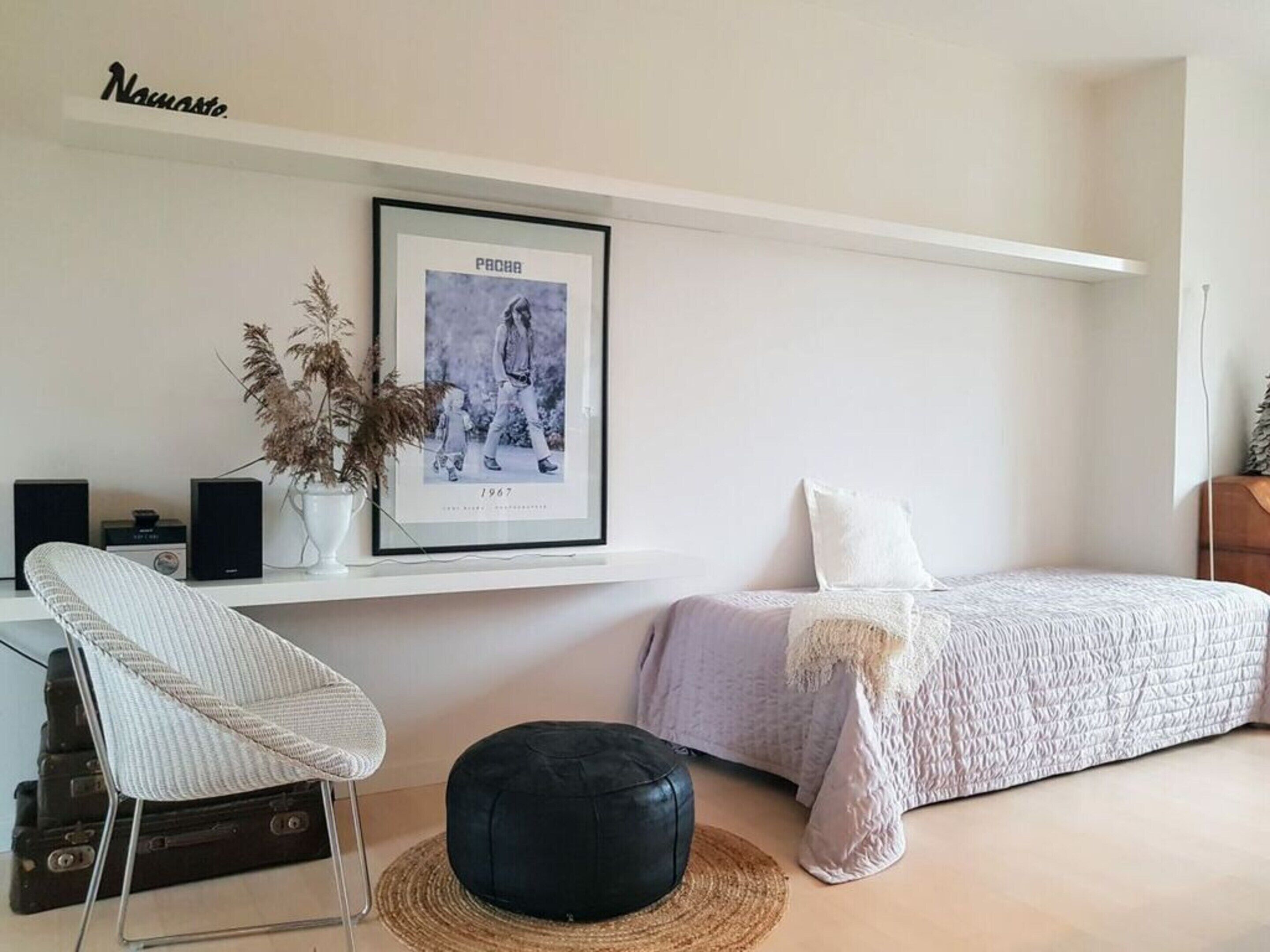 House | 2 bedrooms, individually furnished, iron/ironing board