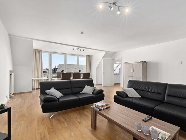 Apartment | Living area
