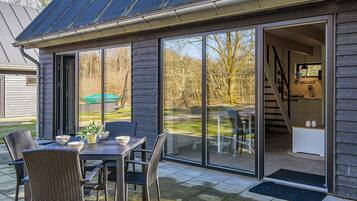 House | Outdoor dining