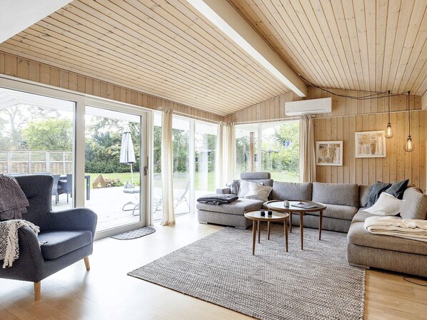 House | Living area