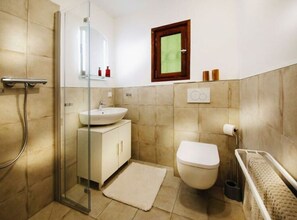 บ้านพัก | ห้องน้ำ | ฝักบัว, ไดร์เป่าผม