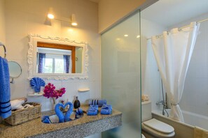 Apartment | Bathroom - Holiday Home in Playa Blanca (Yaiza)