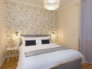 House | 1 bedroom, individually furnished - Apartment Near Historic Center and Lake Promenade (Baveno)