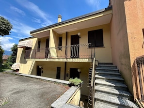 House | Exterior - Apartment Near Historic Center and Lake Promenade (Baveno)