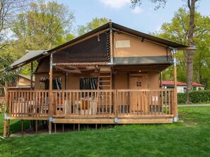 Tent | Exterior - Glamping Tent by Lake De Rhederlaag (Lathum)