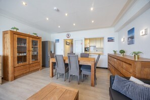 Apartment | Dining - Apartment on the 3rd Floor With sea View (Middelkerke)