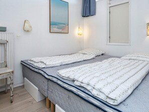 House - 4 Person Holiday Home in Fano (Fano)
