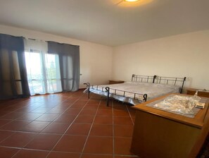 Casa | 3 quartos, individualmente mobiliados, roupa de cama