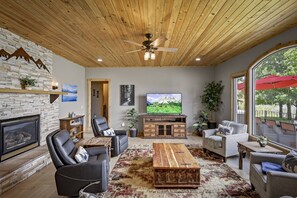 Unclassified image, 3 of 50, button