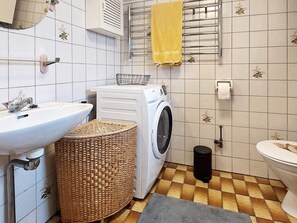 Bathroom - 10 Person Holiday Home in Karrebaeksminde (Karrebæksminde)