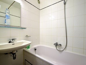 Apartment | Badezimmer