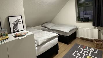 House | 2 bedrooms, individually furnished, iron/ironing board