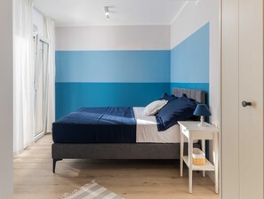 Departamento | 3 habitaciones, tabla de planchar con plancha y ropa de cama 