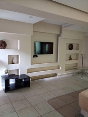 豪華客房 | 1 間睡房、防敏寢具、羽絨被、迷你吧