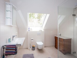 Villa | Bathroom | Bathtub