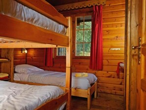 Huis | 8 slaapkamers, individueel gemeubileerd, beddengoed