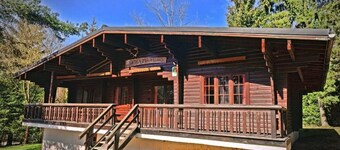 Charming Chalet Surrounded by Nature in Durbuy
