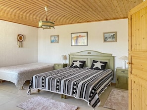 2 habitaciones y muebles diferentes 