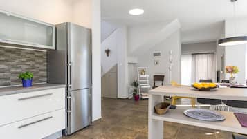 Villa | Eigene Küche | Ofen, Wasserkocher, Toaster