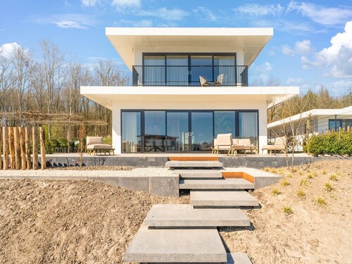 Water Villa With Infrared Sauna and Jetty