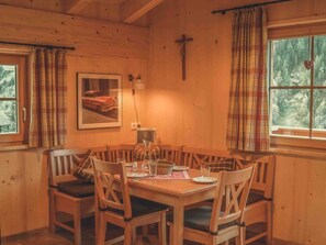 House | Dining