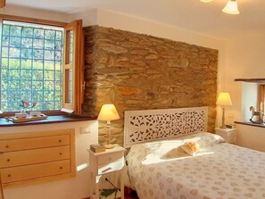 1 chambre, ameublement personnalisé