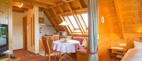 Apartment | 2 Schlafzimmer, individuell eingerichtet