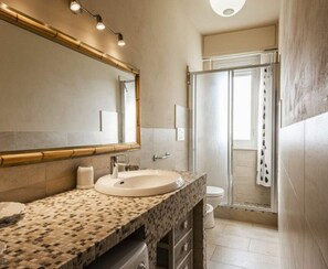 Shower - Casina Giusy Comfortable Holiday Residence (Forte dei Marmi)