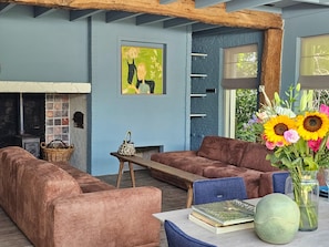 House | Living room