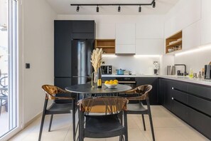 Deluxe Apartment | Private kitchen | Fridge, microwave, oven, dishwasher - Calm Home - Heraklion Center (Heraklion)