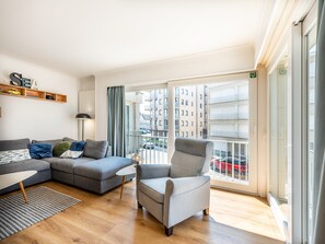 Apartment | Living area