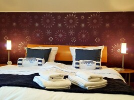 House | 3 bedrooms, individually furnished, iron/ironing board