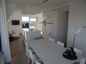 Apartment | Private kitchen - Apartment in Nieuwpoort With Terrace (Nieuwpoort)
