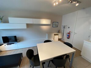 Apartment | Dining - Charming Apartment Near Beach (De Panne)