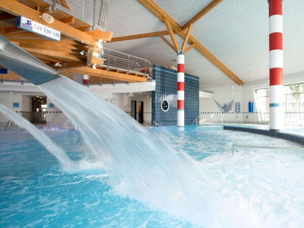 Pool - Graft View by the sea (Wangerland)