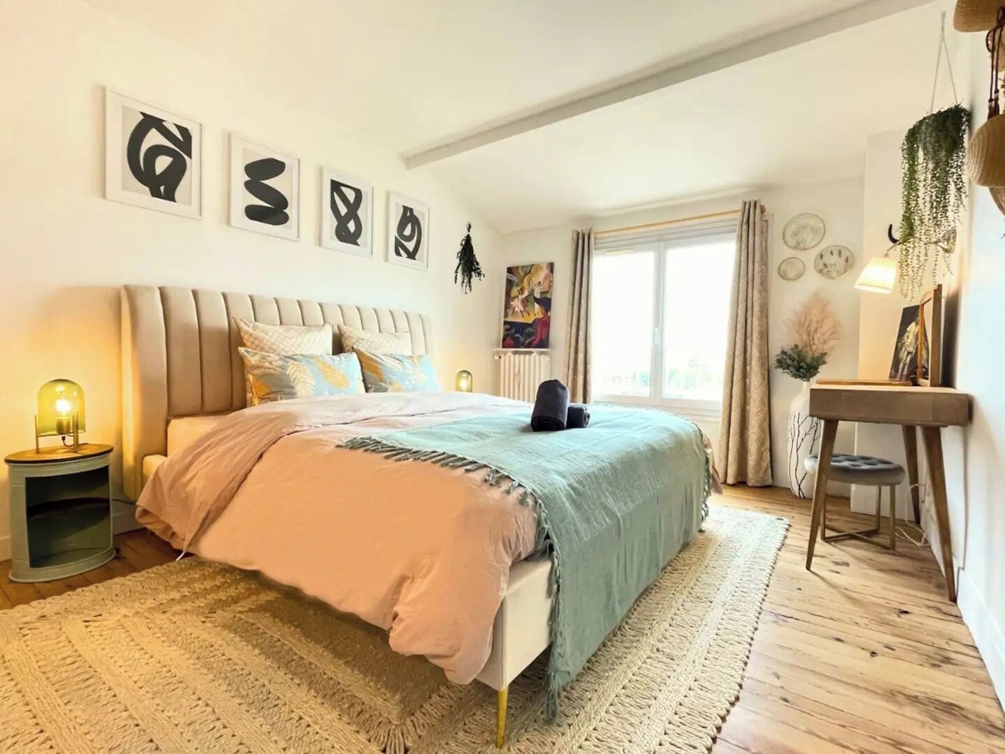 2 多间卧室、办公桌、熨斗/熨衣板、旅行婴儿床