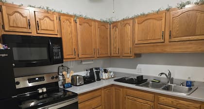 Downtown Lima 1 Bdrm Haven!