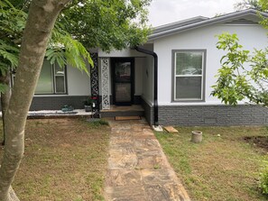Exterior detail - The Biggest Short-Term Rental Close to Tarleton University! 2 King Beds! (Stephenville)