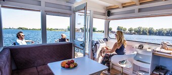 Amazing Houseboat in Kinrooi for Rent