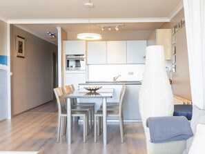 Apartment | Dining - Apartment on the 9th Floor With sea View (Middelkerke)