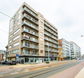 Exterior - Apartment With 2 Bedrooms and 2 Bathrooms (Middelkerke)