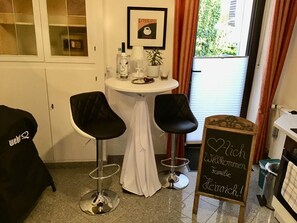 Apartamento | Cocina privada | Horno, hervidor eléctrico y tostadora